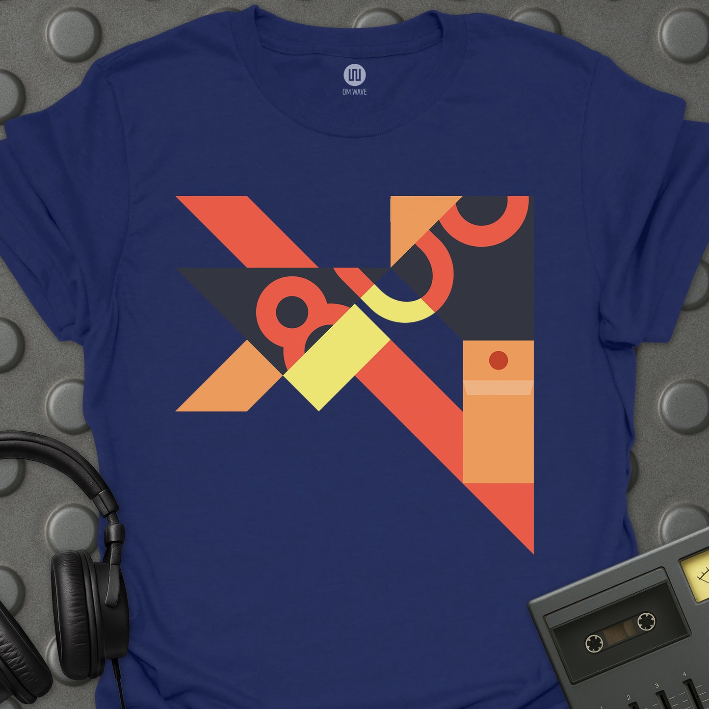 808